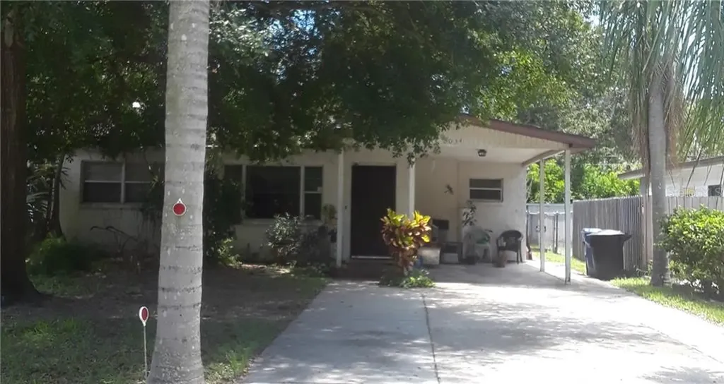 8034 36th Avenue N St Petersburg FL 33710