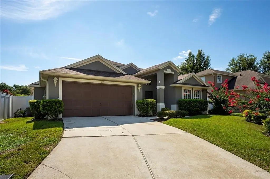 307 Walk View Court Apopka FL 32703