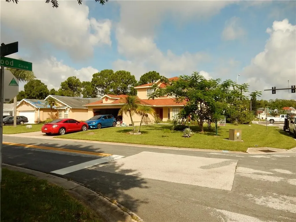 100 Sunwood Court Kissimmee FL 34743