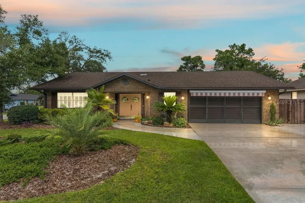 1818 Fayetteville Avenue Deltona FL 32725