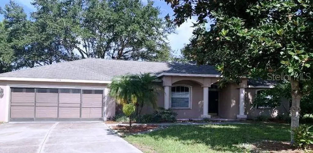 903 Wee Burn Place Sarasota FL 34243