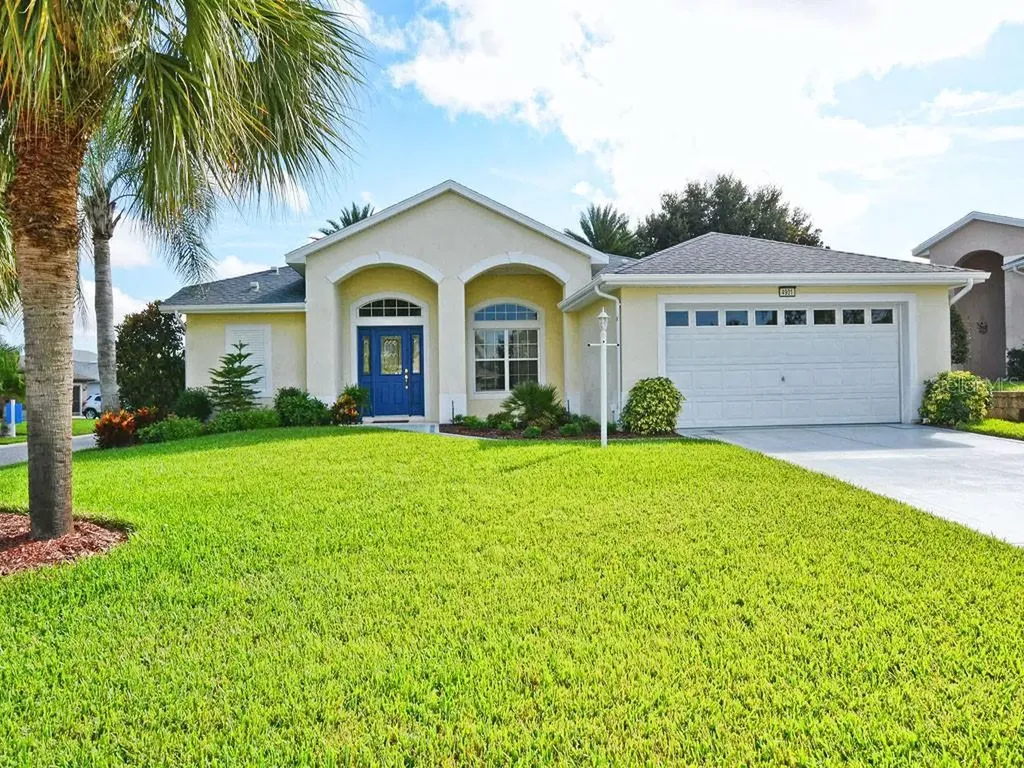 4901 Canoe Court Tavares FL 32778