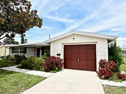 5645 Flora Avenue Holiday FL 34690