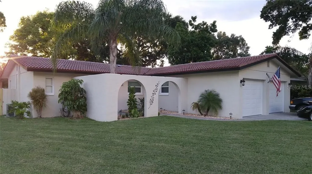 6401 Canton Street S St Petersburg FL 33712