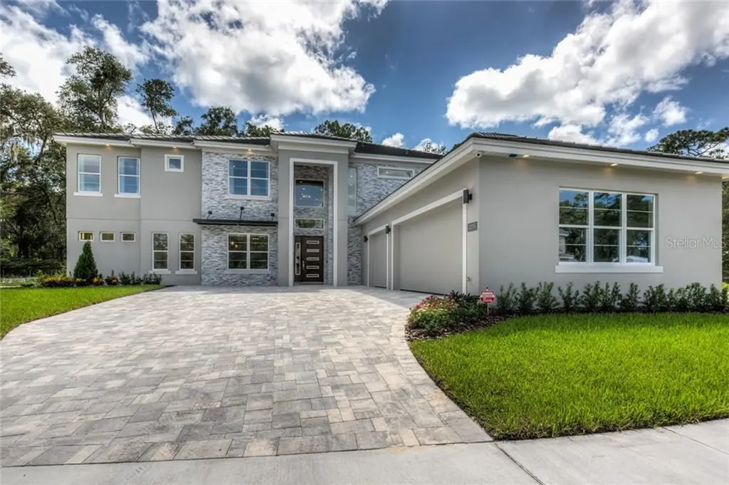 2205 Lake Sylvan Oaks Court Sanford FL 32771