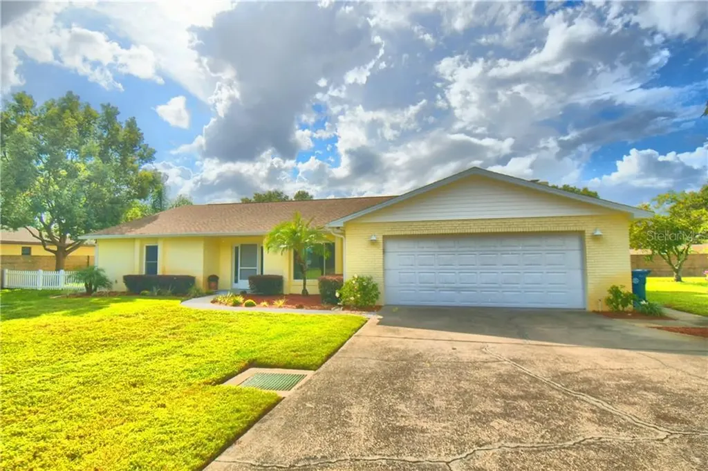 2027 Shoreland Drive Auburndale FL 33823