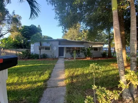502 21st Avenue W Bradenton FL 34205