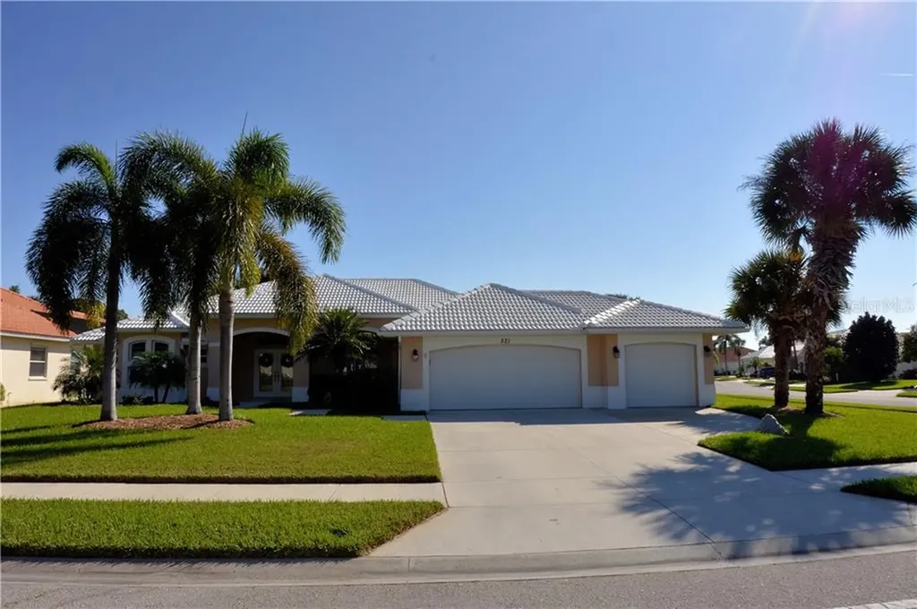 521 Lake Of The Woods Drive Venice FL 34293