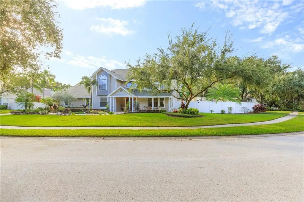 15923 Nottinghill Drive Lutz FL 33548