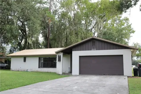 2707 Charleston Drive Plant City FL 33563