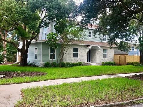 2315 Woodlawn Circle E St Petersburg FL 33704