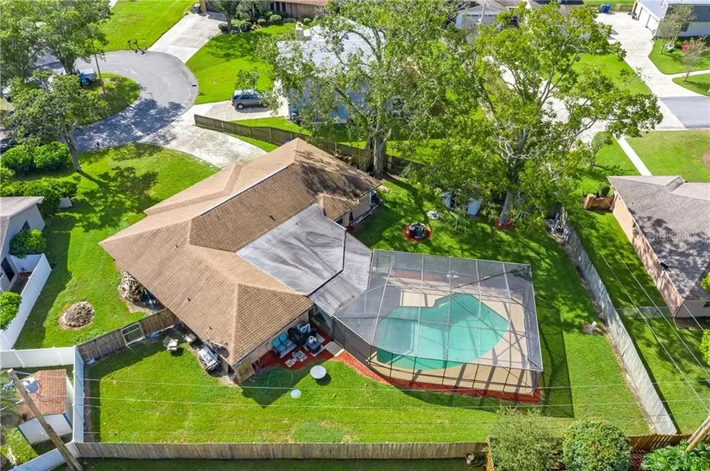 718 Laurel Pointe Court Lakeland FL 33813