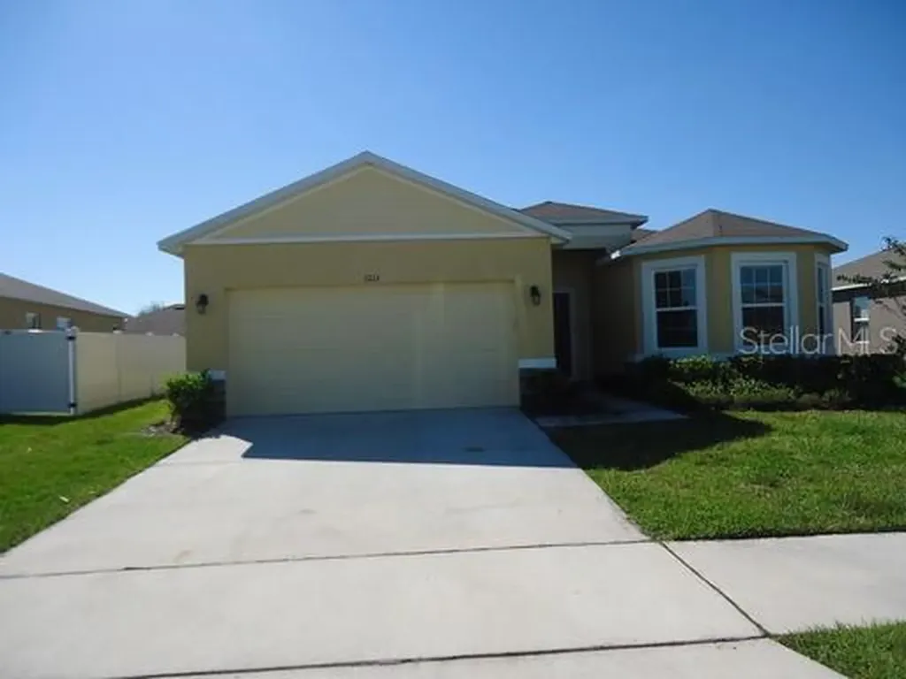 3213 Queen Alexandria Drive Kissimmee FL 34744