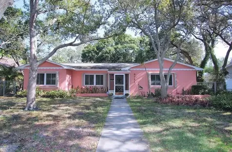 6721 Bougainvilla Avenue S St Petersburg FL 33707