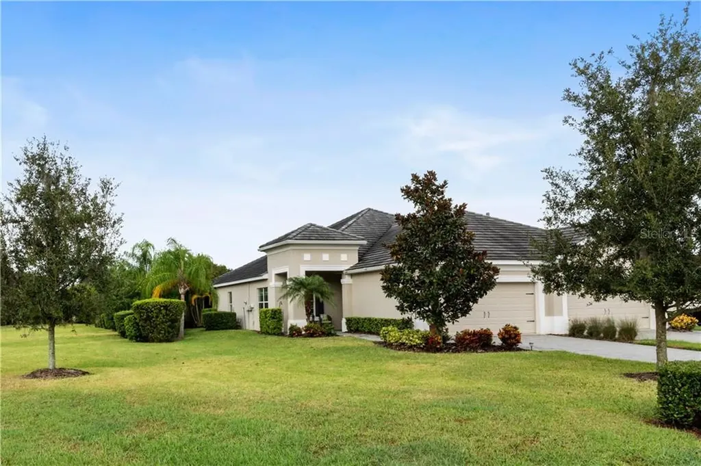 1842 Lake George Cove Bradenton FL 34211