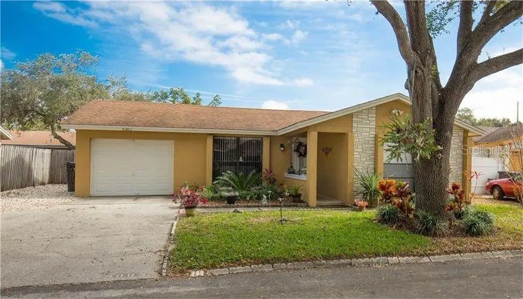 8003 Hearthstone Court Tampa FL 33615