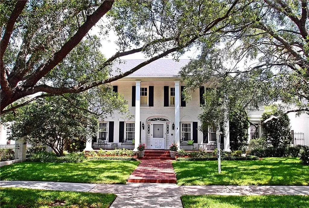 3405 W Mckay Avenue Tampa FL 33609