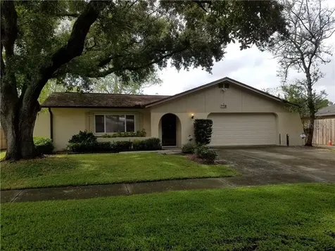 7731 Hinsdale Drive Tampa FL 33615