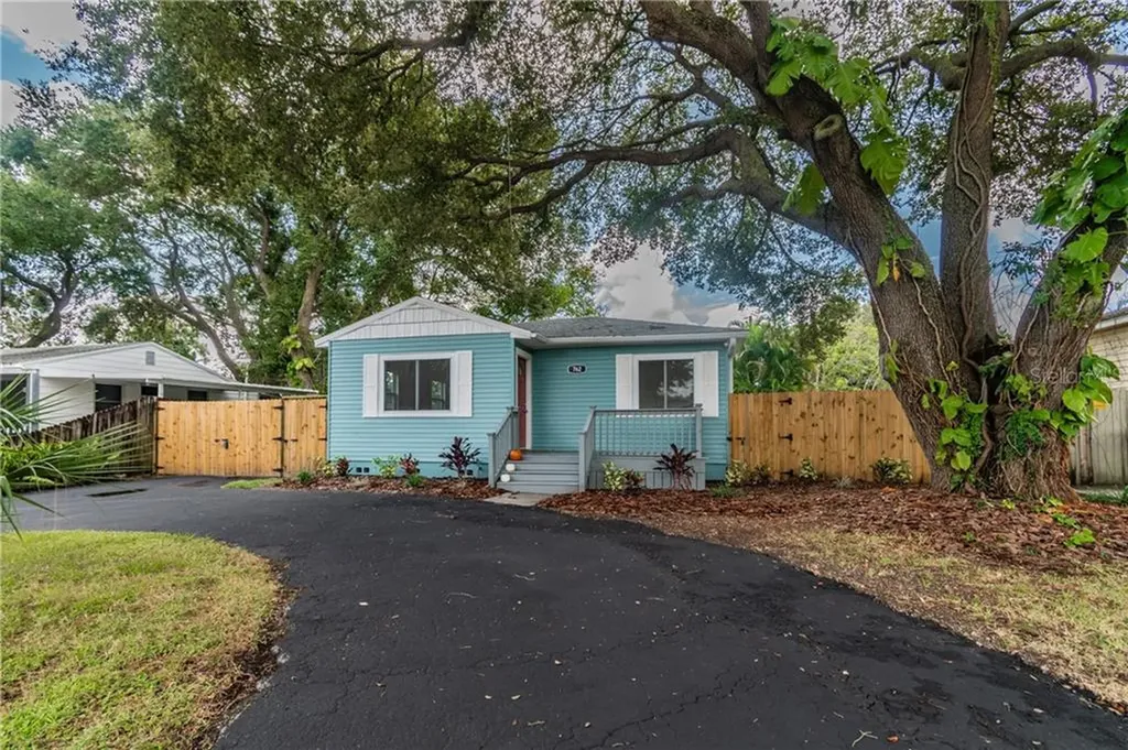 762 59th Avenue NE St Petersburg FL 33703