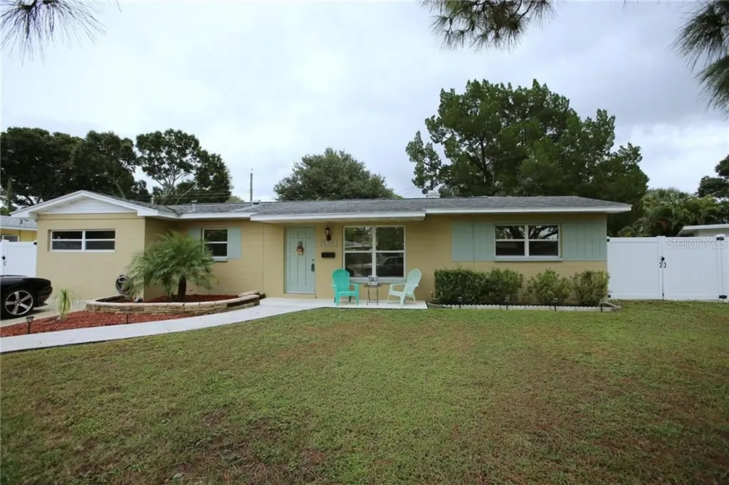 7051 17th Lane N St Petersburg FL 33702