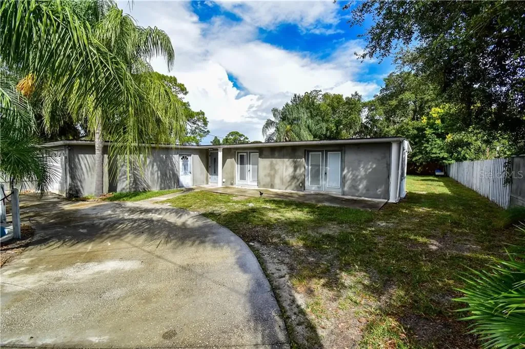1217 32nd Street NW Winter Haven FL 33881