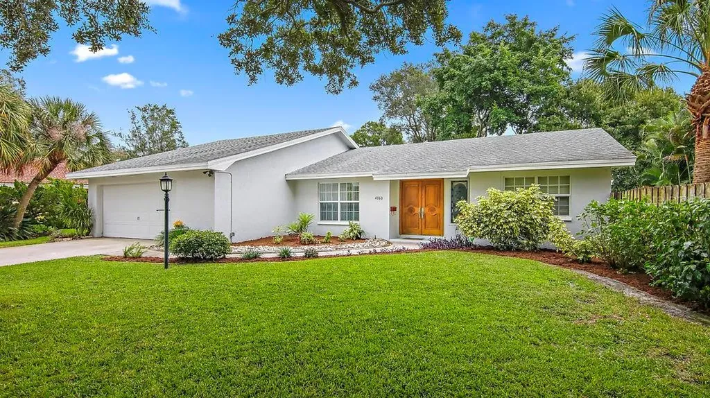 4060 40th Circle S St Petersburg FL 33711