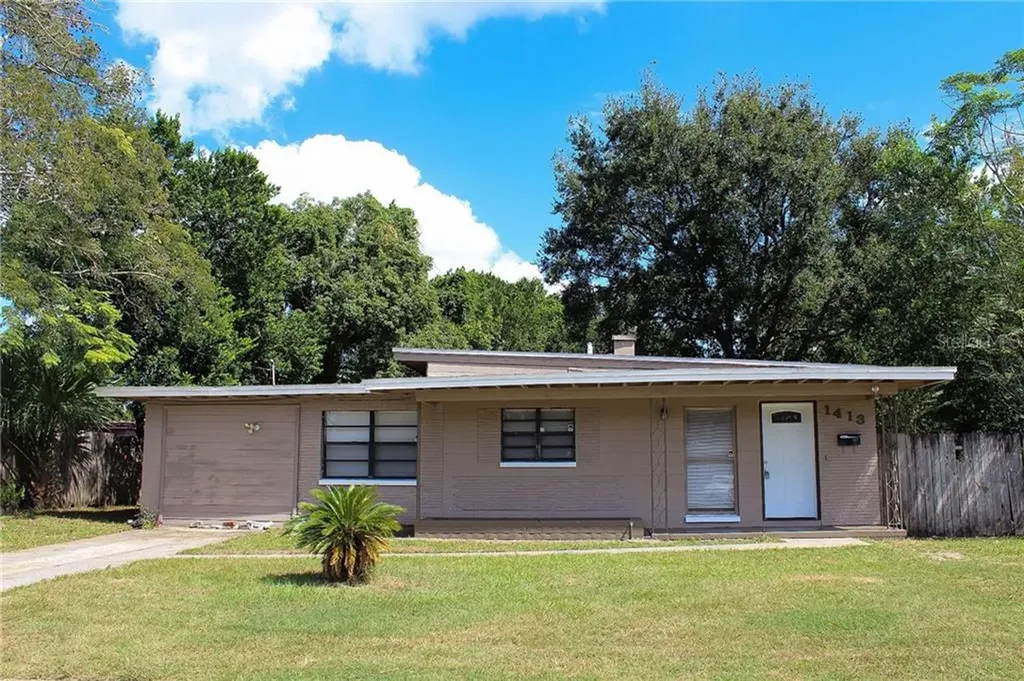 1413 Hialeah Street Orlando FL 32808