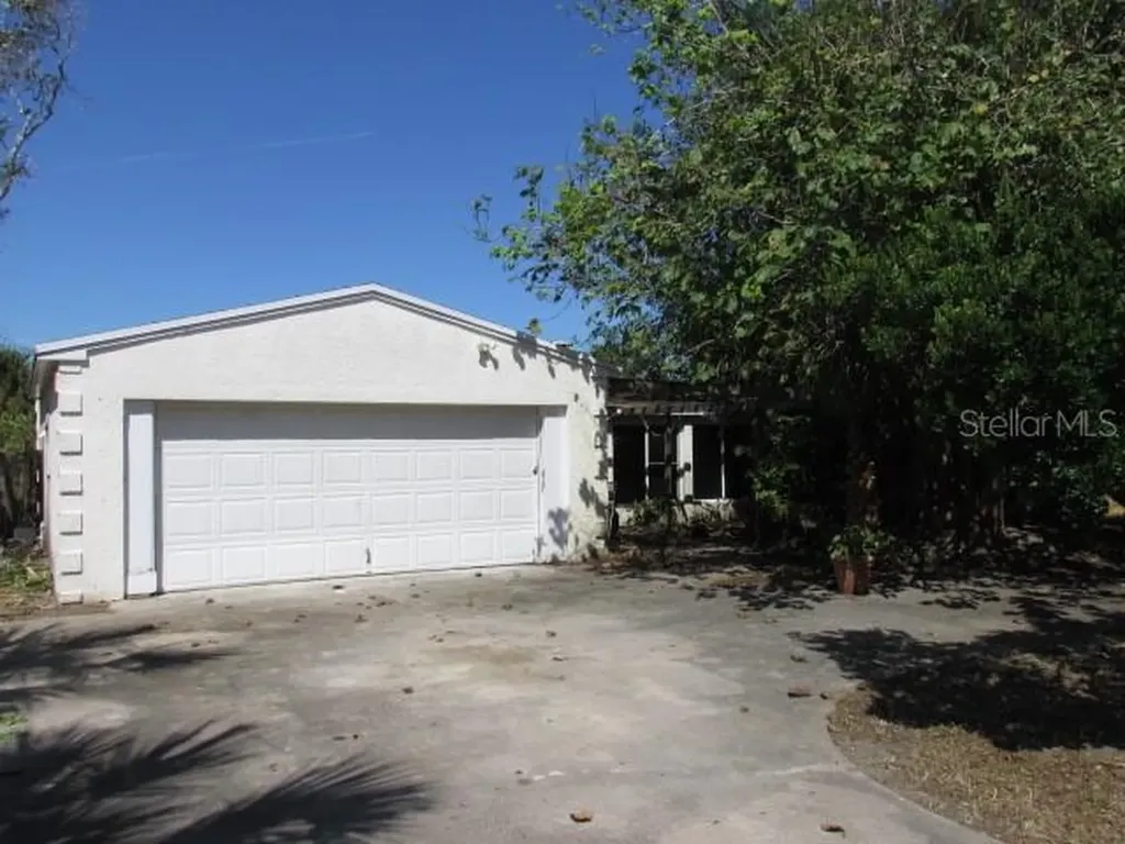 120 Coral Way E Indialantic FL 32903
