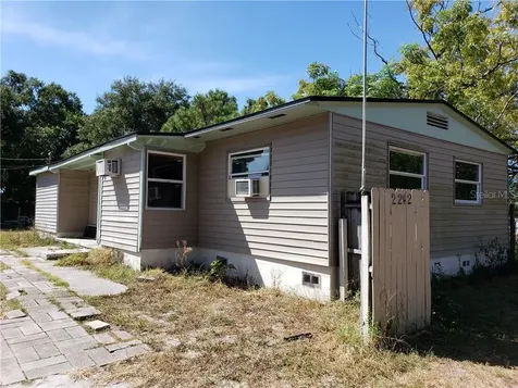 2242 46th Avenue N St Petersburg FL 33714