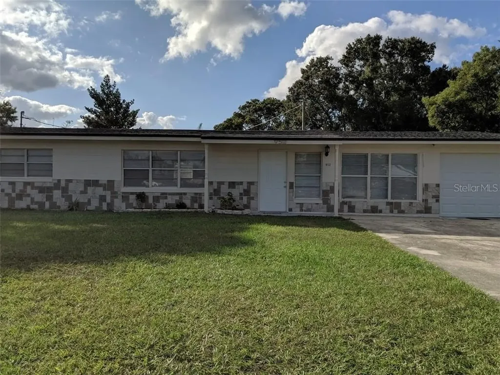 952 George Street Kissimmee FL 34741