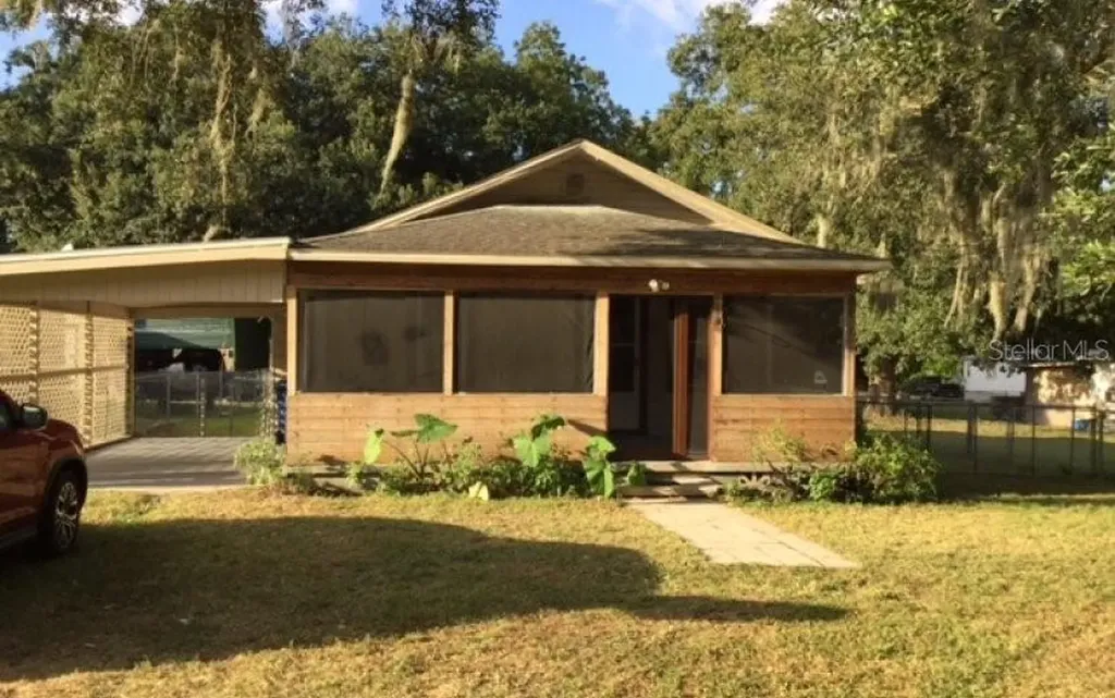 416 1st Street Polk City FL 33868