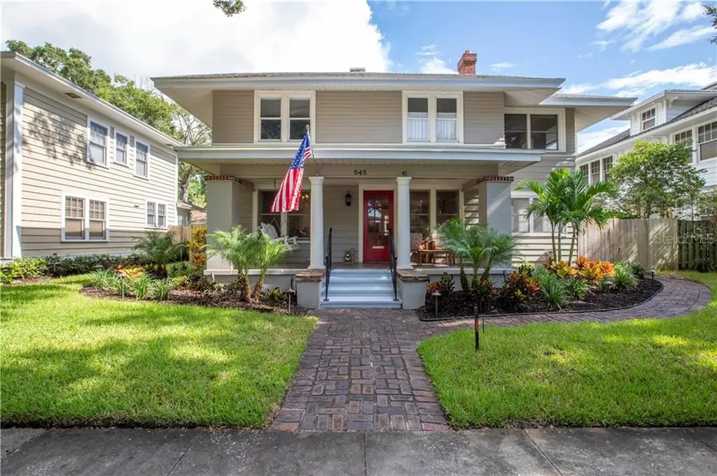 545 17th Avenue NE St Petersburg FL 33704
