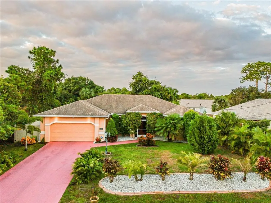 1638 Finlet Avenue North Port FL 34288
