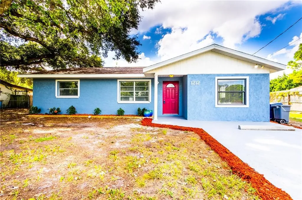 1212 40th Street W Bradenton FL 34205