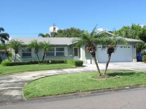 2337 S Shore Drive SE St Petersburg FL 33705