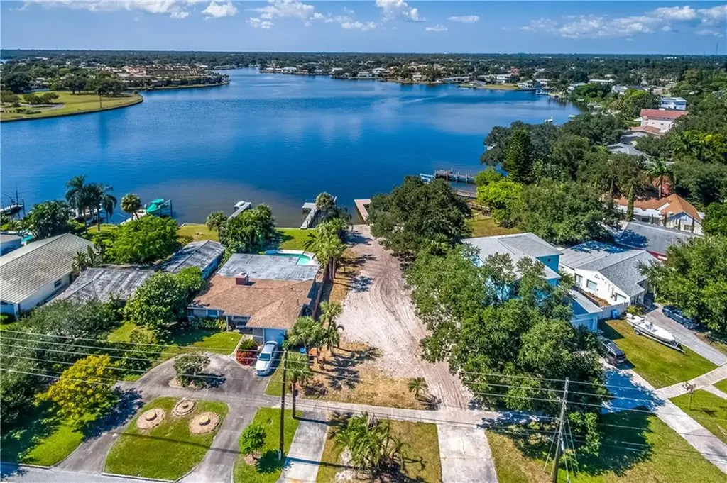 3434 Overlook Drive NE St Petersburg FL 33703