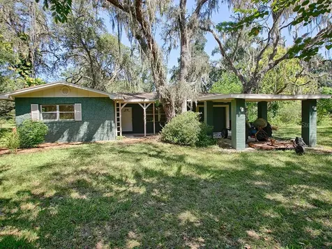 10988 S Us Highway 301 Webster FL 33597