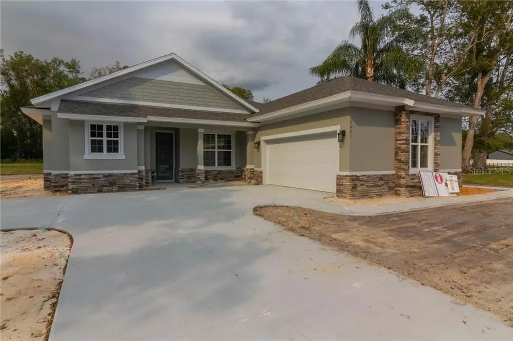 5421 Jones Avenue Zellwood FL 32798