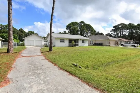 4300 Boeing Lane North Port FL 34287