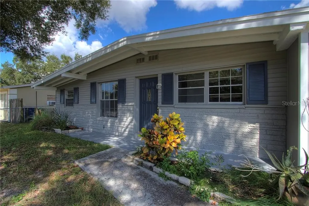 4417 W Varn Avenue Tampa FL 33616