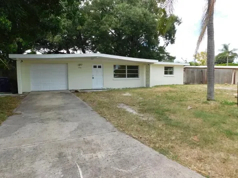 5712 21st Street W Bradenton FL 34207