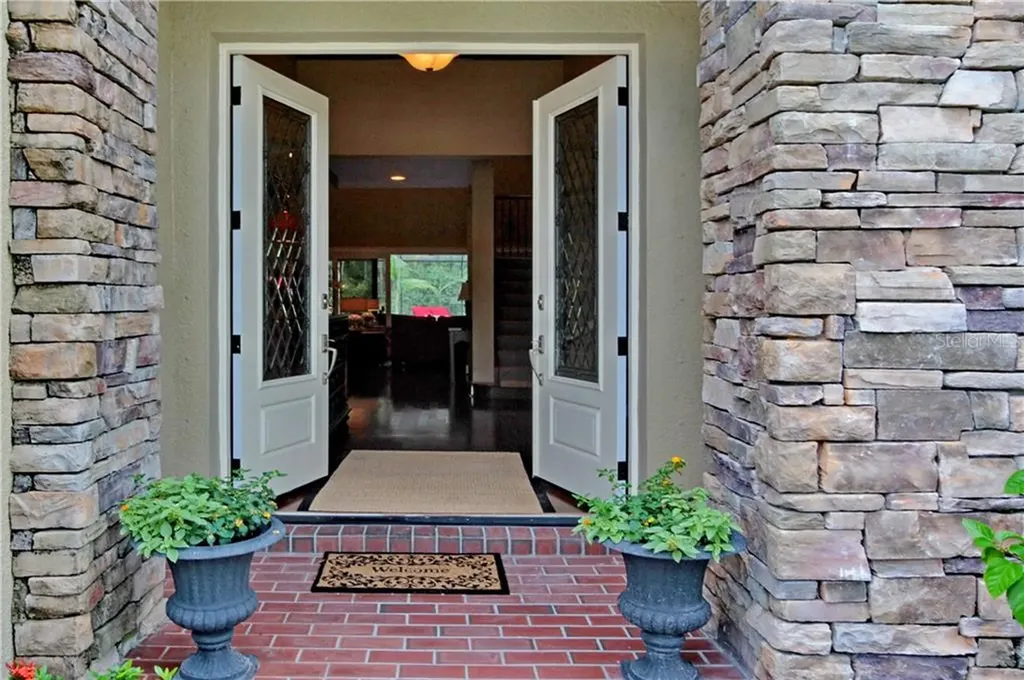 14709 Tudor Chase Drive Tampa FL 33626