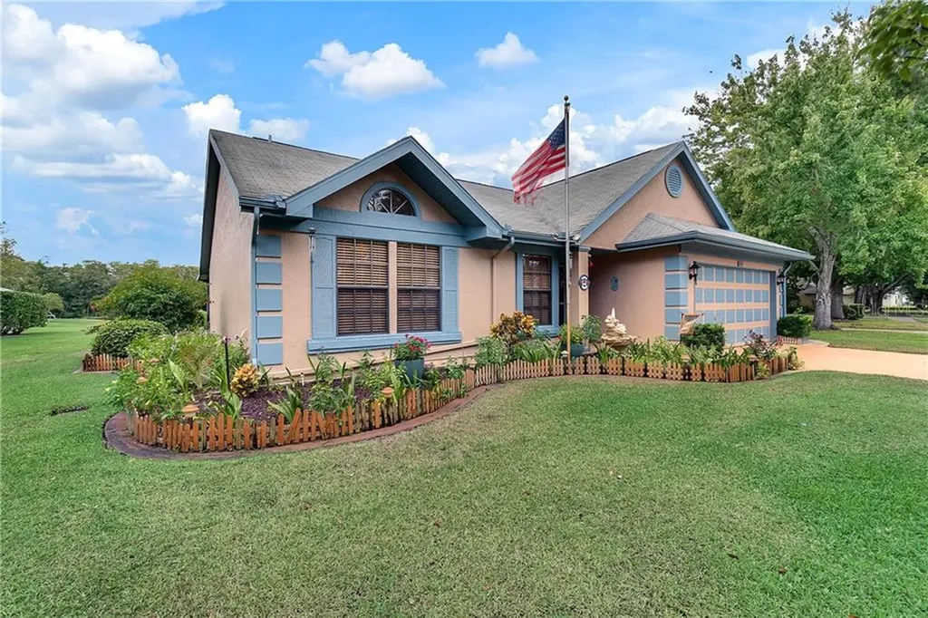 1600 Lady Slipper Circle Orlando FL 32825