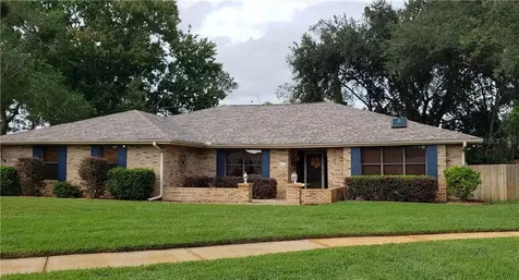 630 Dolphin Cove Court Debary FL 32713