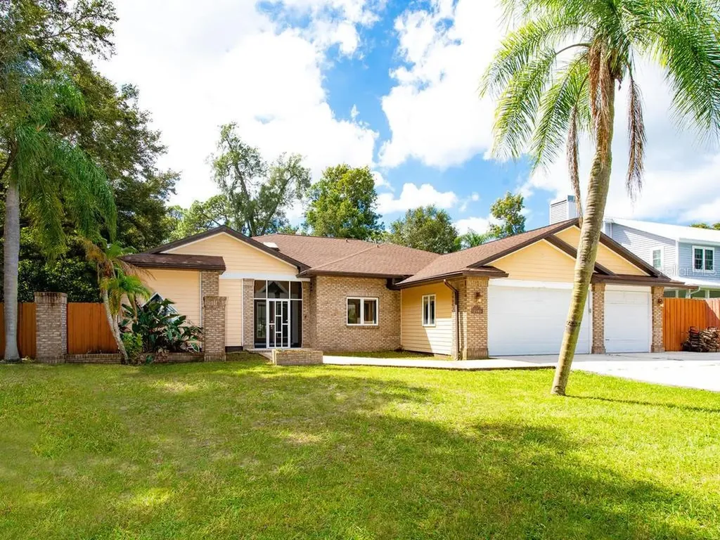 2350 Florinda Street Sarasota FL 34231