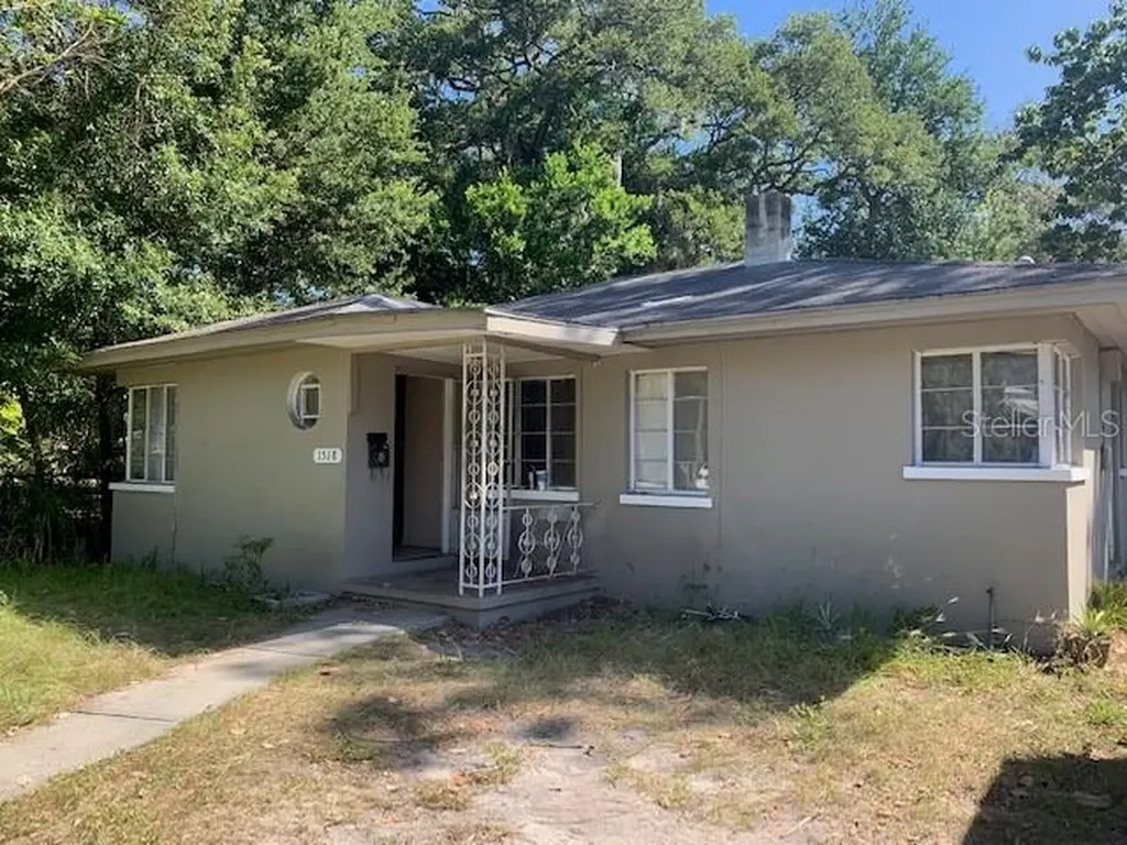 1518 14th Street S St Petersburg FL 33705