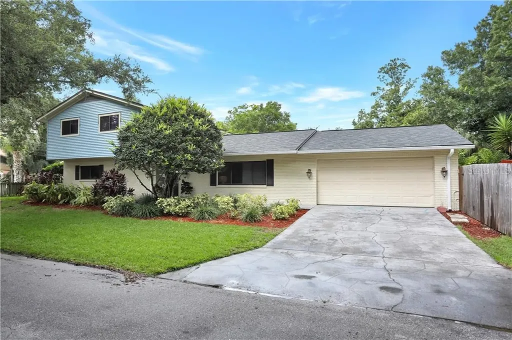 4901 W Melrose Avenue Tampa FL 33629