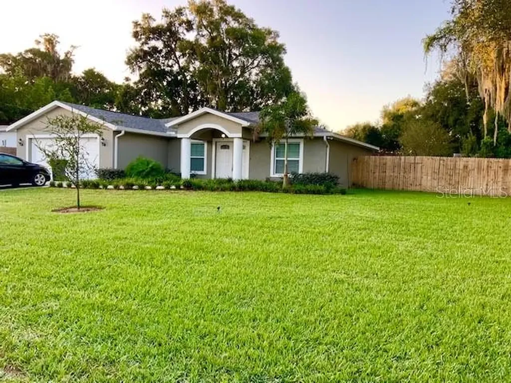 5621 Oakland Drive Tampa FL 33617
