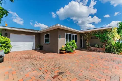127 83rd Avenue N St Petersburg FL 33702