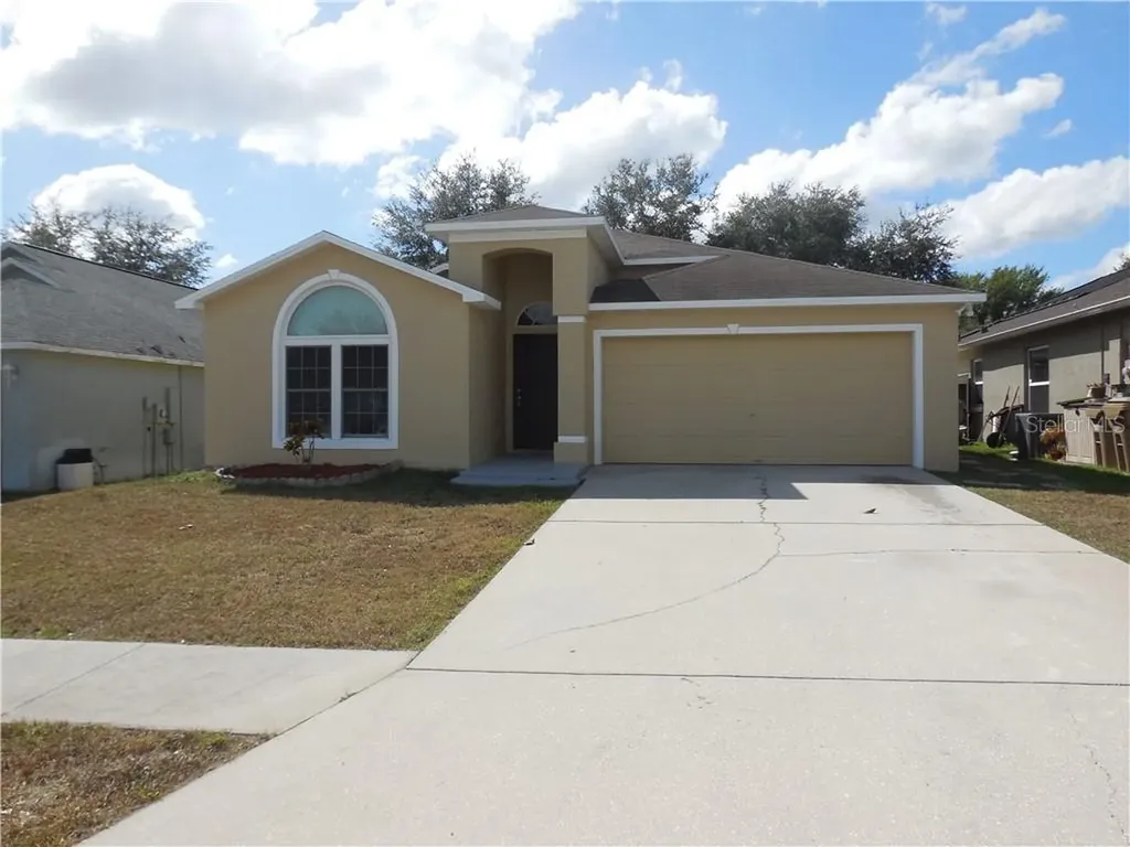 16225 Coopers Hawk Avenue Clermont FL 34714